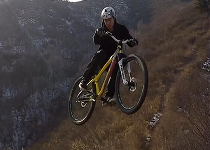dirt jump slopestyle bikes