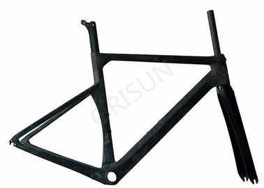 China 700c Road Racing Aerodynamic Bike Frame Internal Cable Routing Superlight 950g supplier